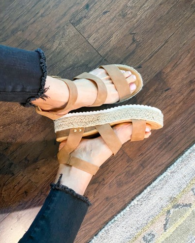 flatform sandals