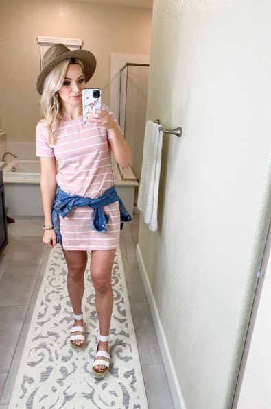 pink dress